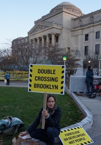 Бруклінські художники протестують проти забудовників
