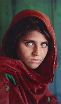 Taschen видав фотокнигу «Стів МакКаррі: Афганістан»