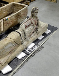 Реліквії з римських саркофагів знайшли у Женеві