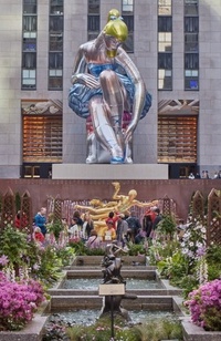 У Нью-Йорку постала 14-метрова скульптура Джеффа Кунса